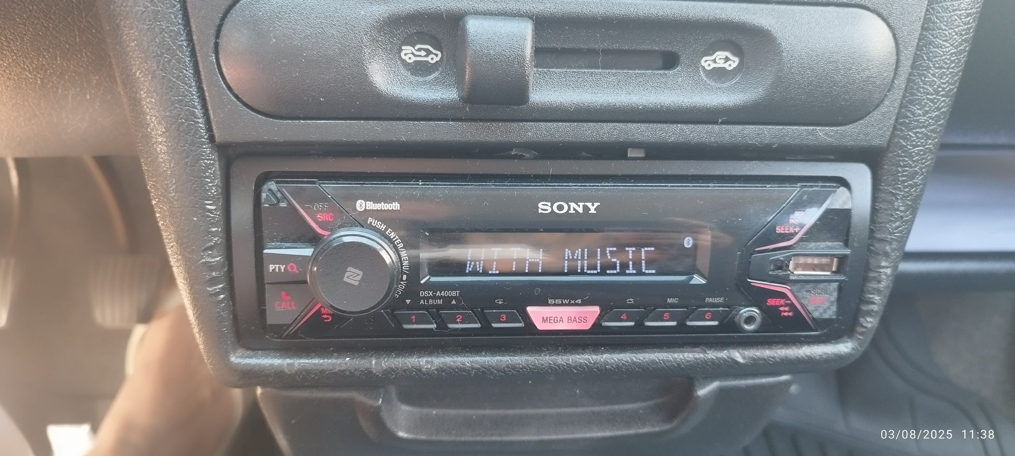 Auto radio Sony impecável com bluetooth