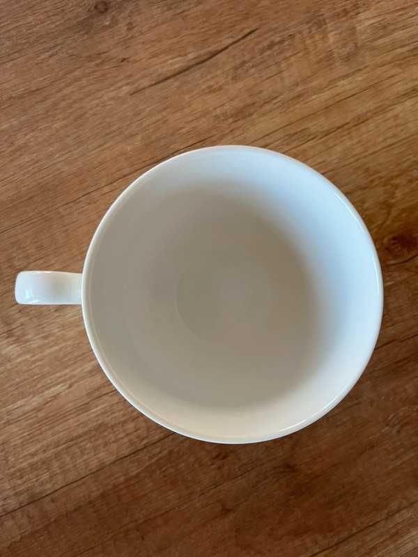 Kubek pojemność ok 350 ml