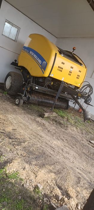 New Holland roll belt 150