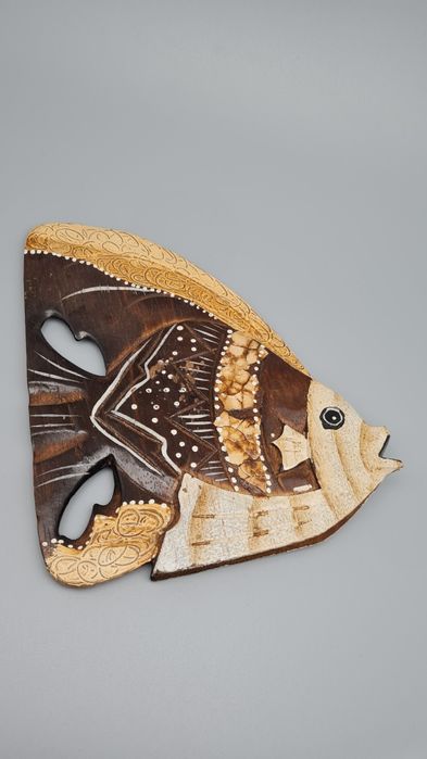 Дерев'яні рибки ручної роботи