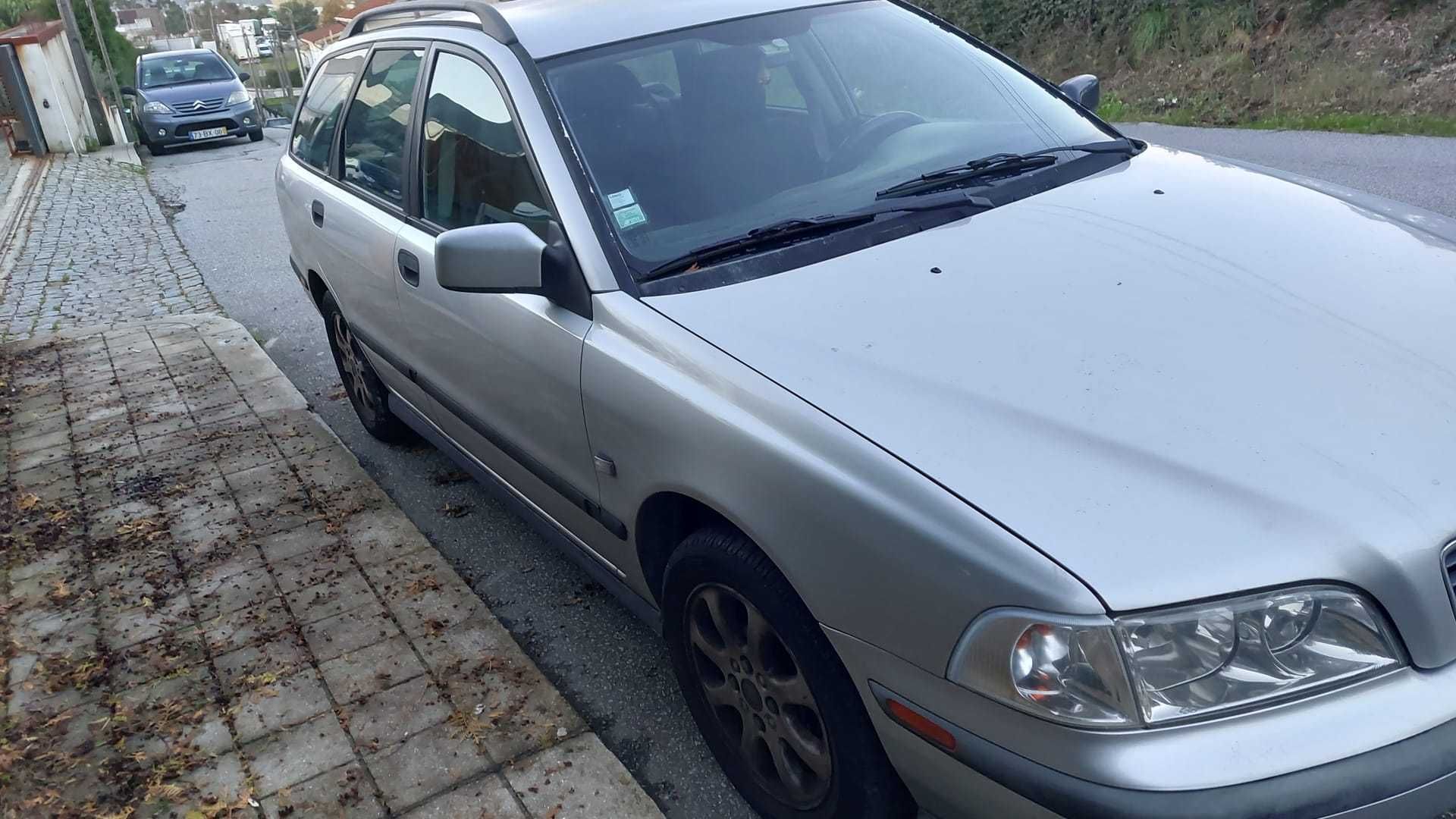 Vendo Volvo V40 no estado em que se encontra