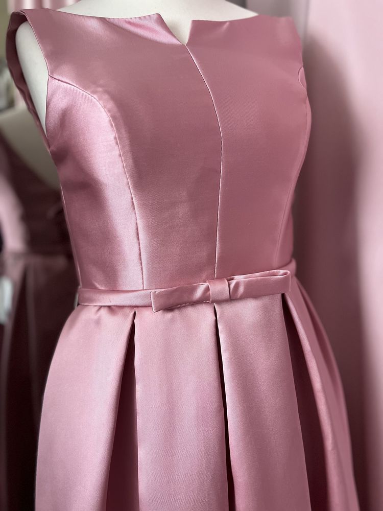 Сукня випуск святкова вечірня рожева пудра S XS атлас