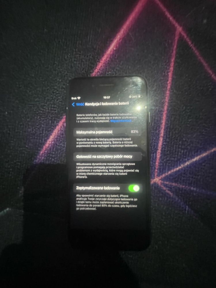 iphone se z 2020 roku