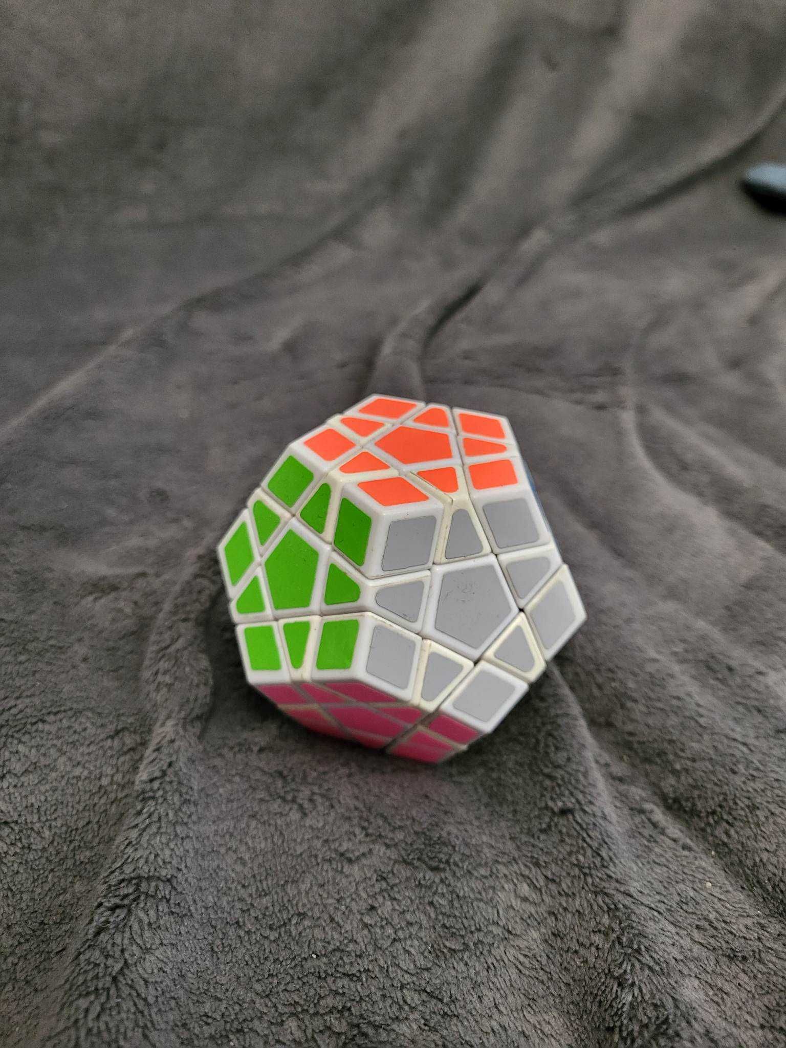 Kostka Megaminx - układanka