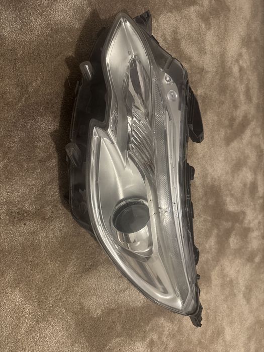 Farol esquerdo peugeot 2008