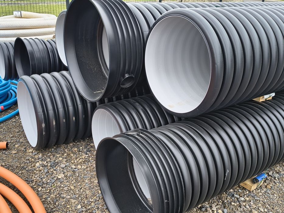 Rura na przepust mostek karbowane fi400 fi500 fi600 fi800 na METRY