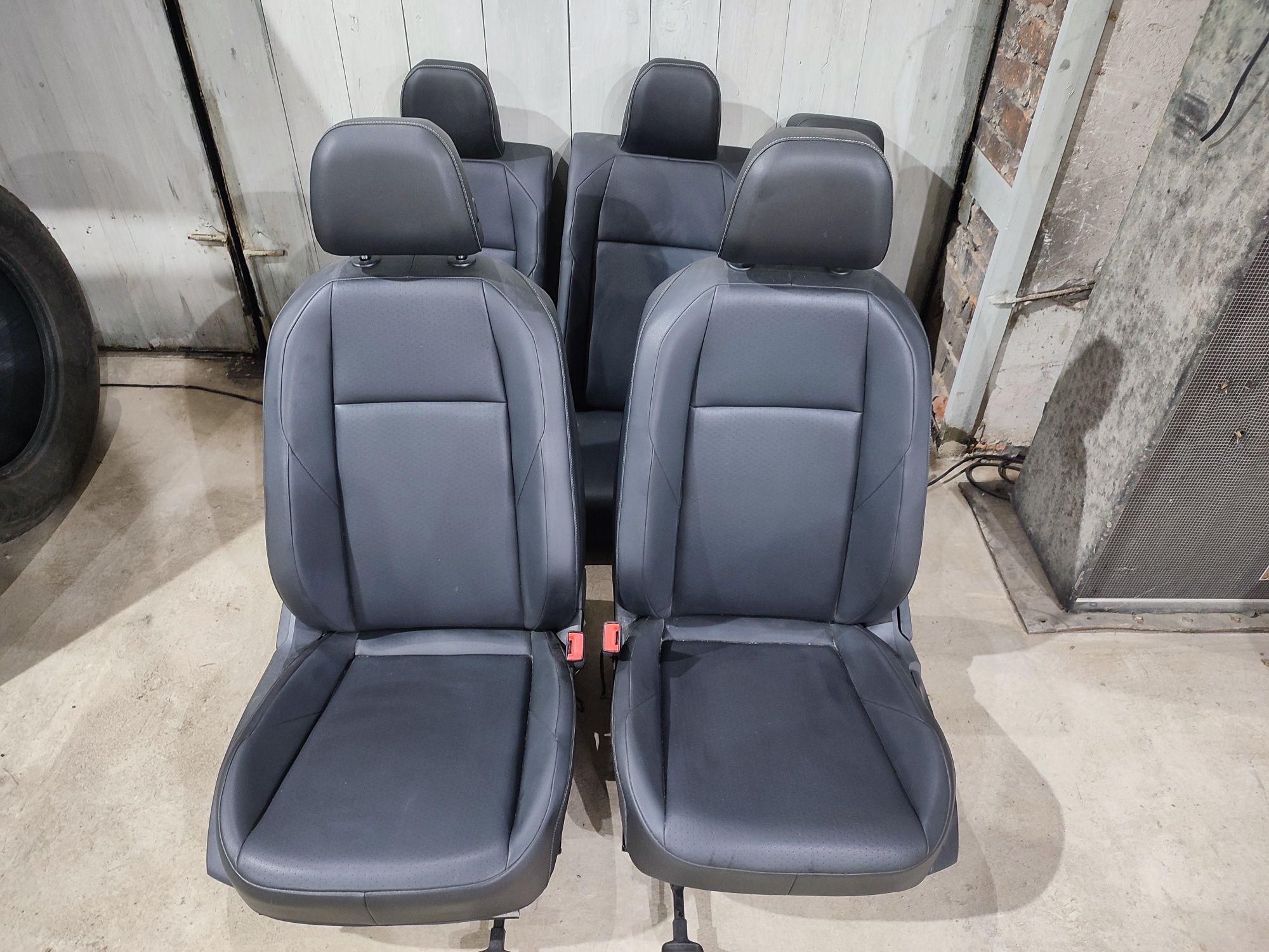 Кожаный салон, сидения Volkswagen Jetta MK7 2020 USA