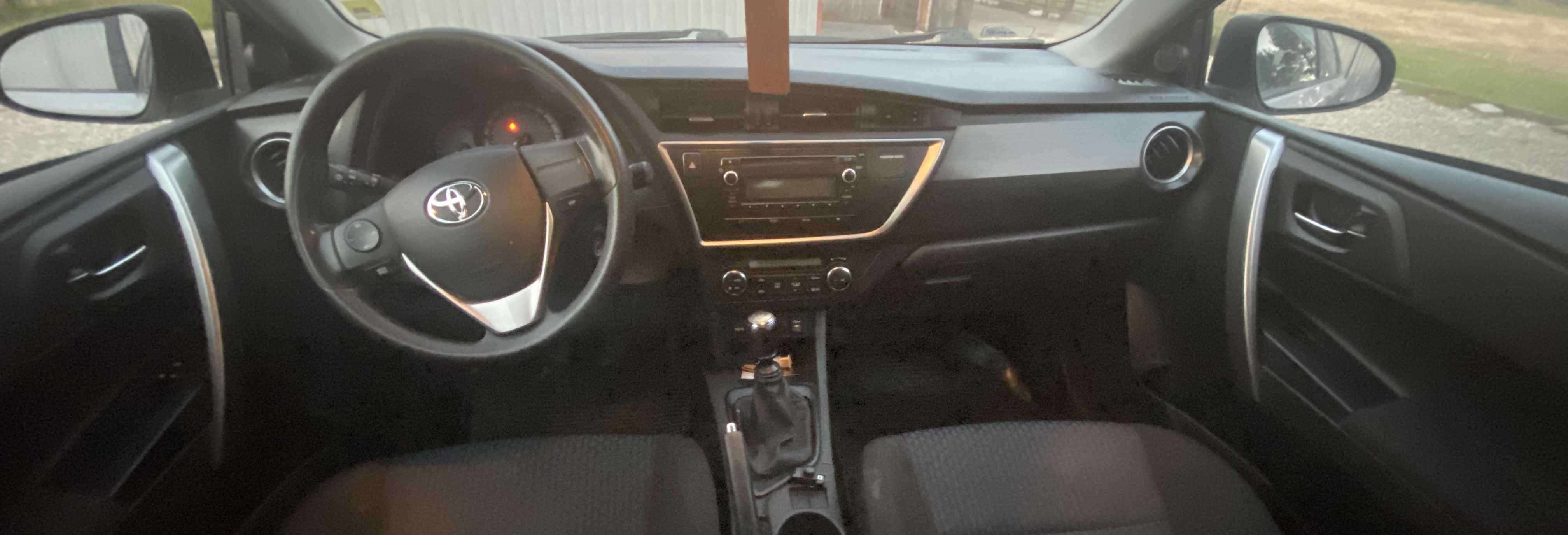 Toyota Auris 2015r 1.3 Benzyna+LPG