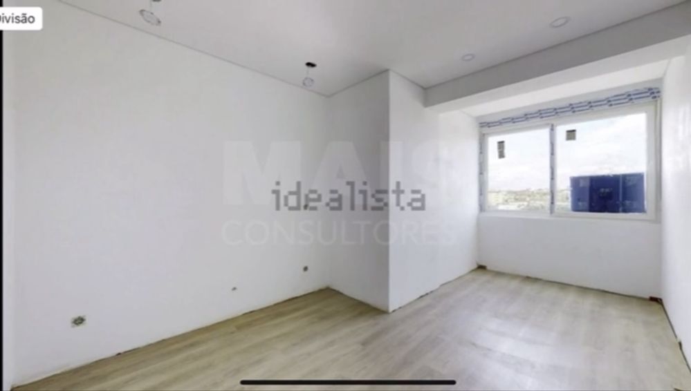 Apartamento T2 no Centro Sul - entrada imediata