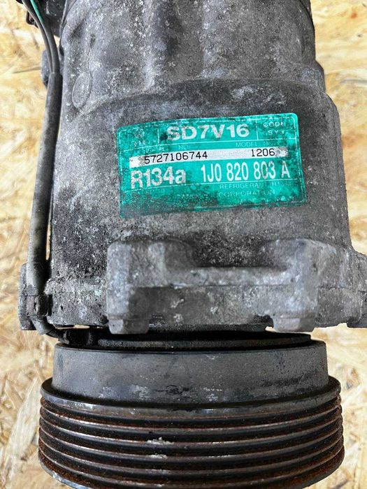 Kompresor klimatyzacji SD7V16