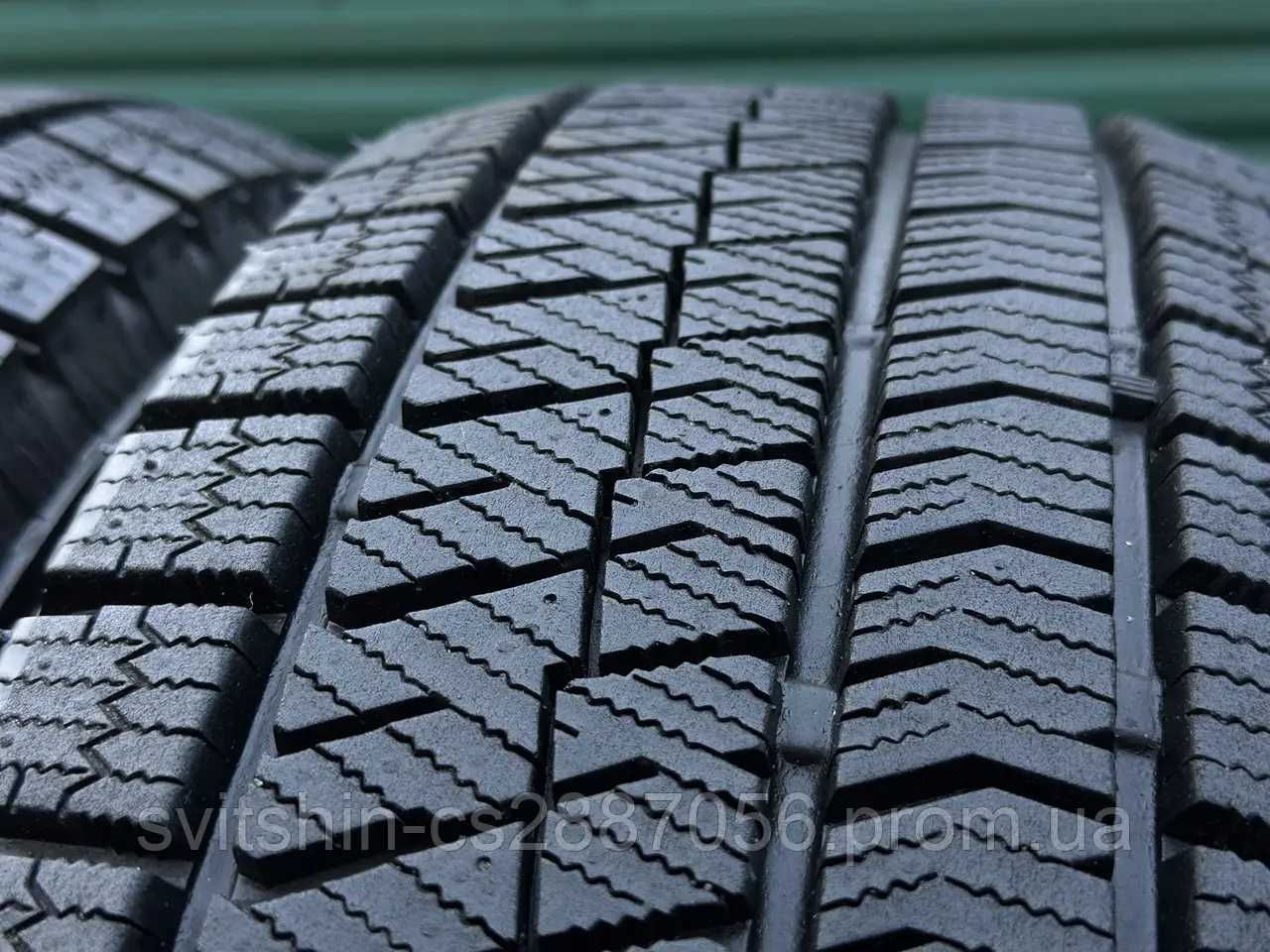 Шини зима 215/65R16 98S Bridgestone Blizzak ICE рік 2023