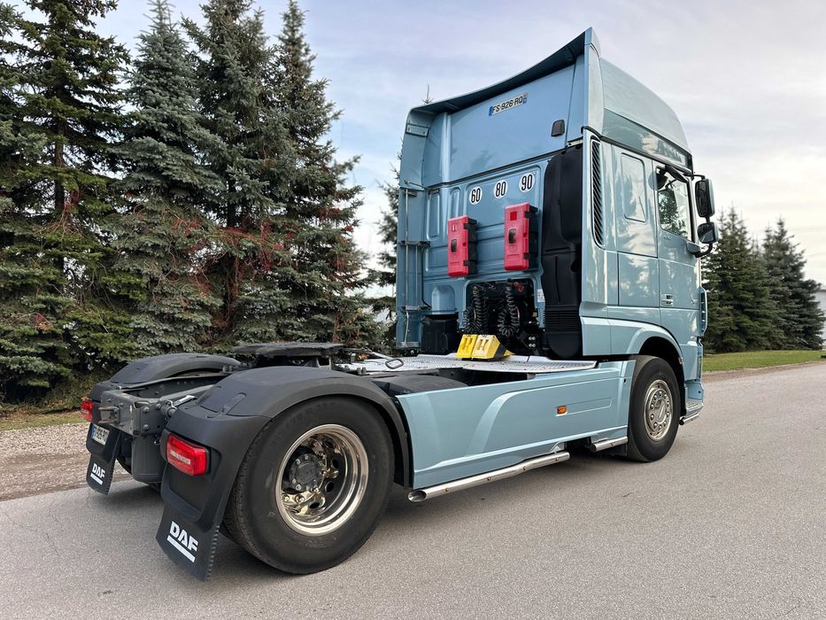 Ciągnik siodłowy DAF XF 530