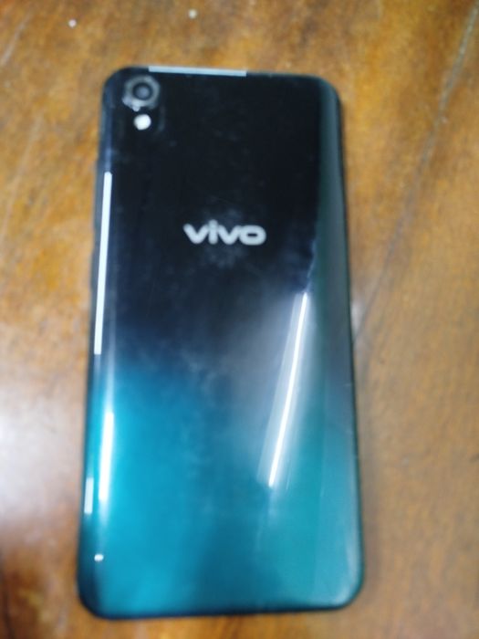 Мобильный телефон Vivo Y1S 2/32GB