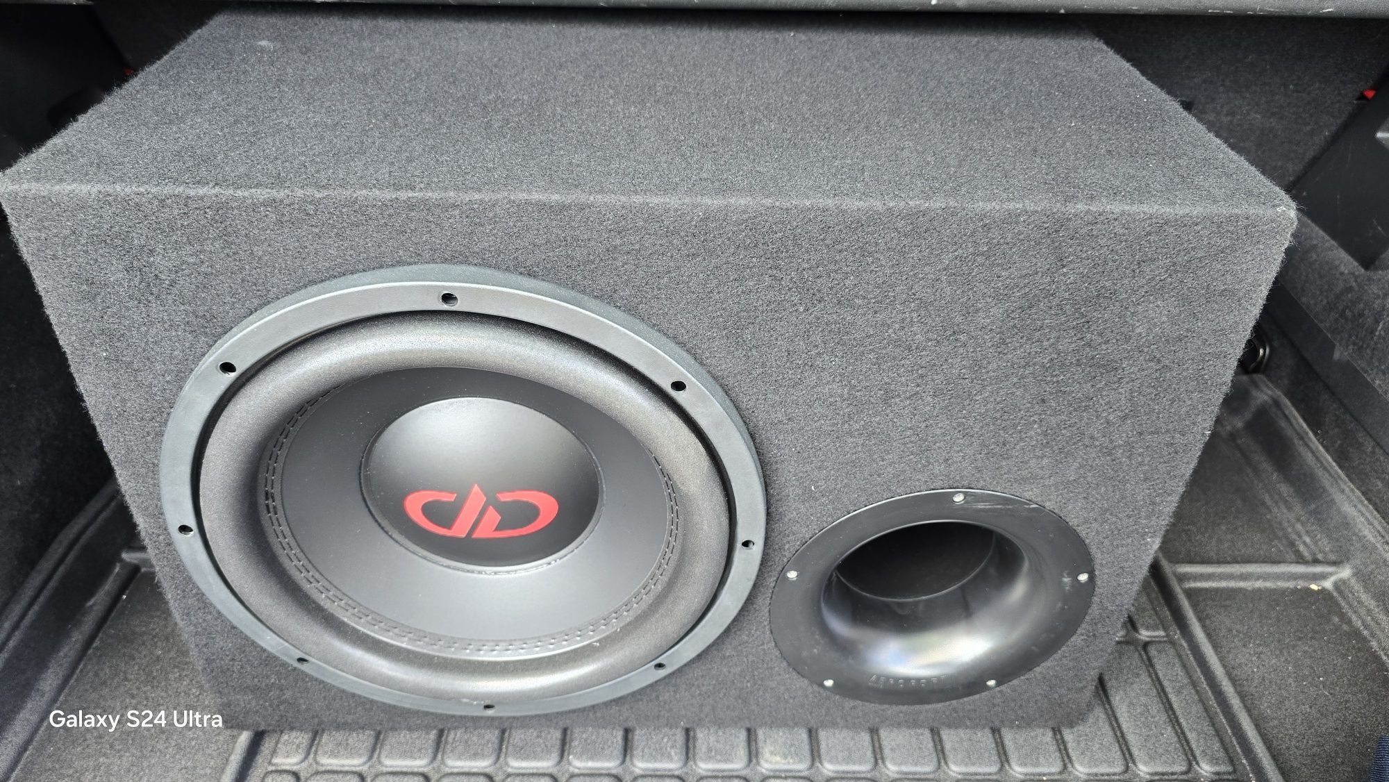 Subwoofer Aktywny DD Audio J.Nowy 1100W 350RMS