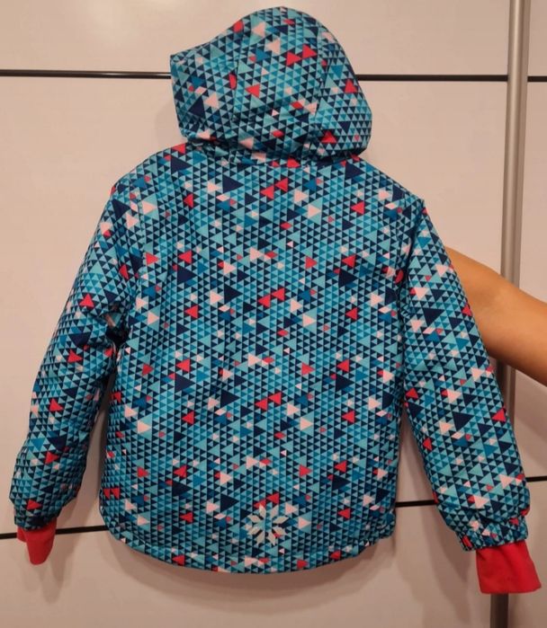 Kurtka przejściowa na dziewczynkę