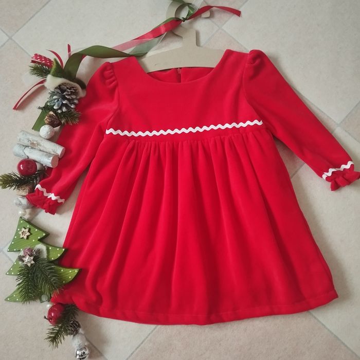 Sukienka czerwona z weluru rozm.98