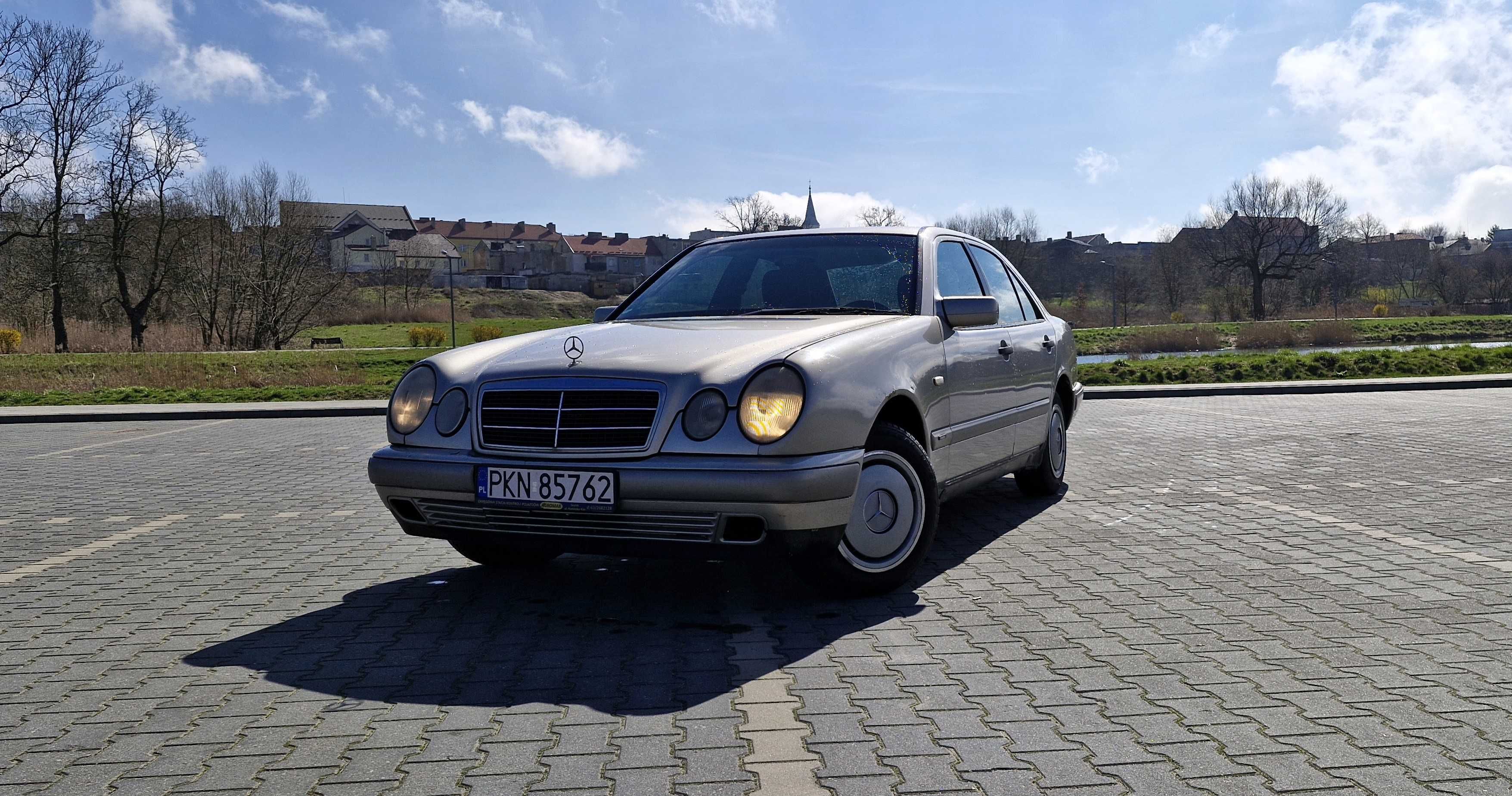 Mercedes E210 * 2,2 diesel