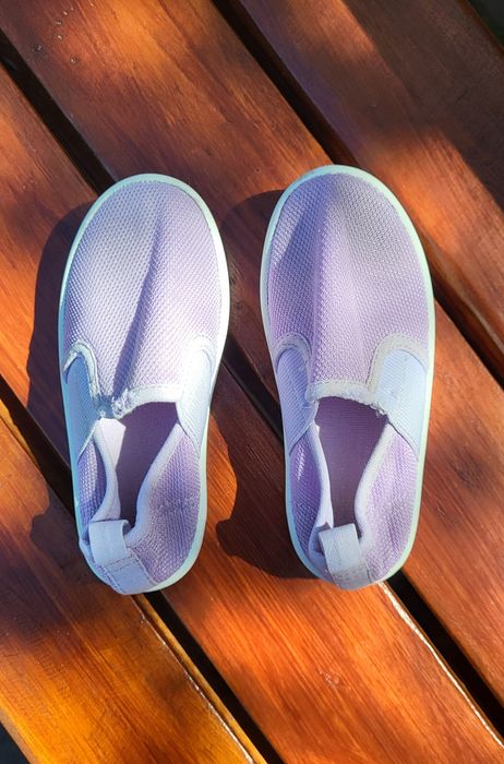 Buty wsuwane rozmiar 25