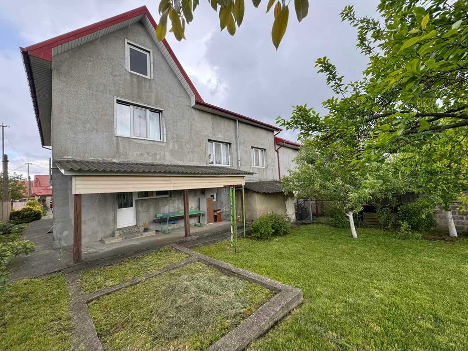 Продається особняк м.Бурштин.Вартий вашої уваги!