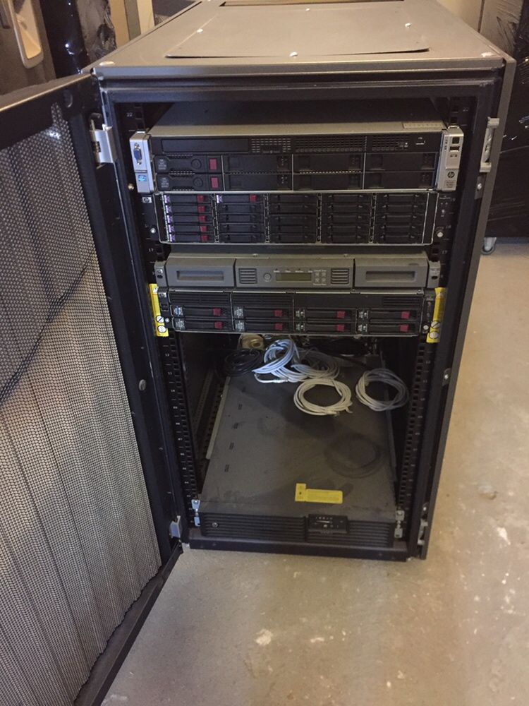 Serwer HP, RAK, HP ProLiant gen8, Hp StorageWorks, HP Tape Autoloader