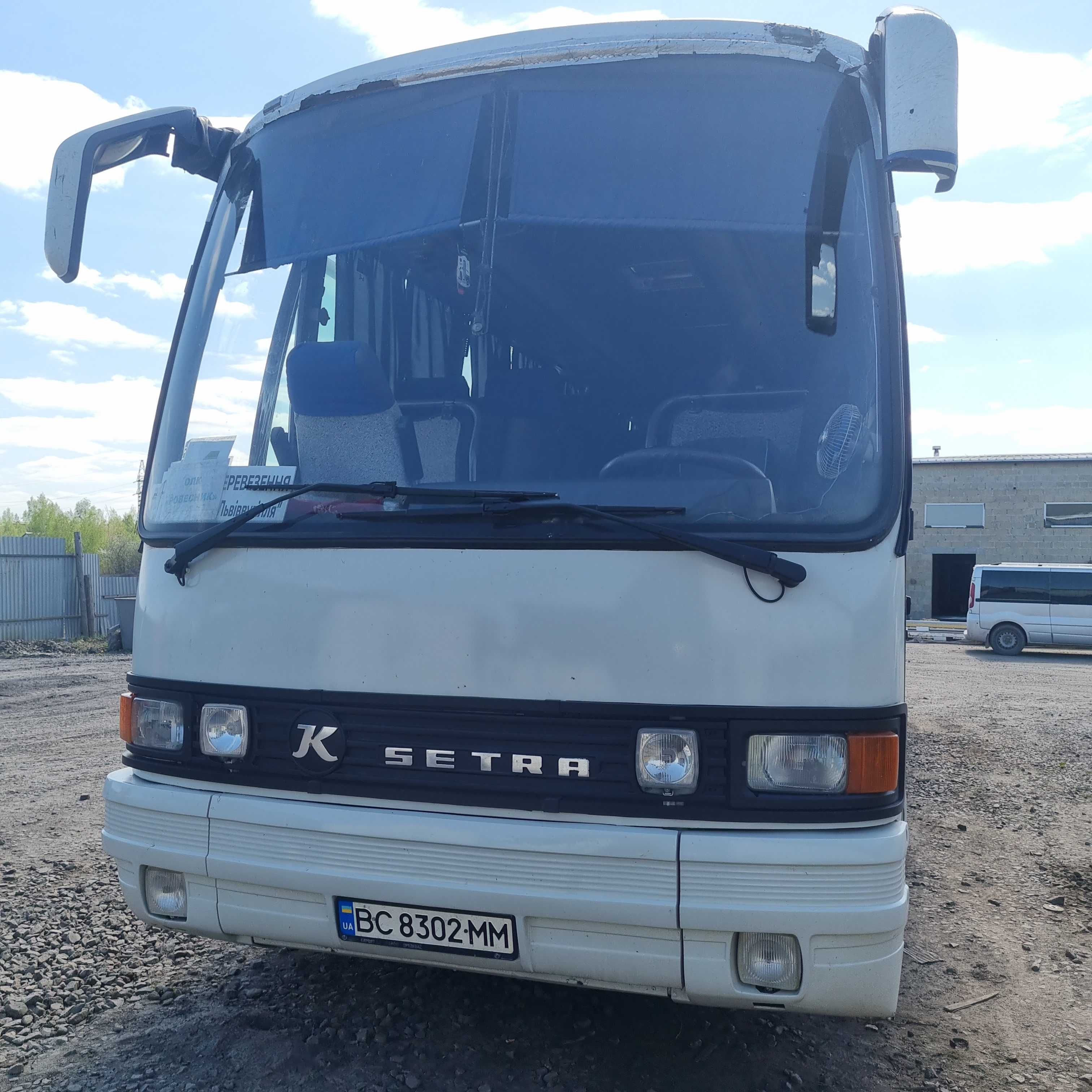 Автобус Setra s215hd