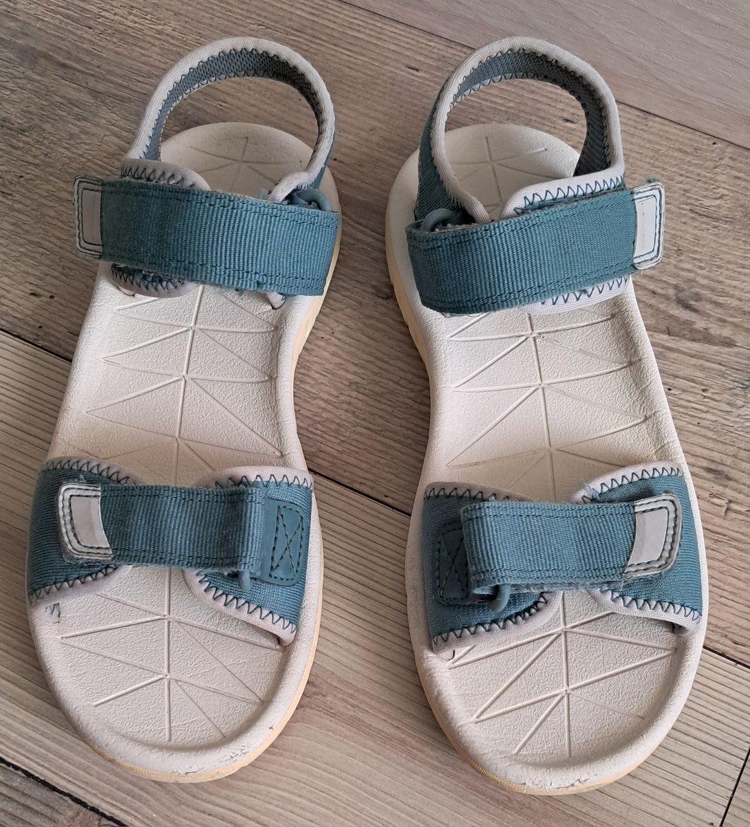 Сандалі Clarks (р.33)