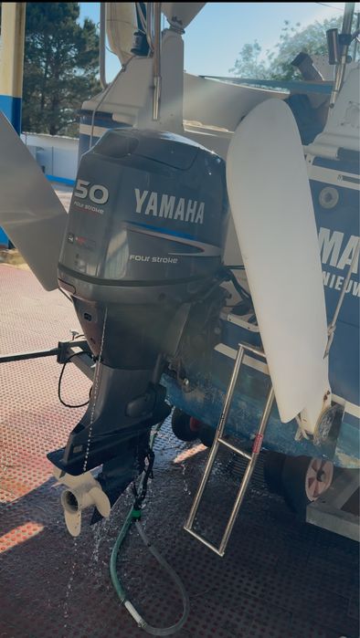 Veleiro mcgregor 26 ‘de 2011 ,yamaha 50 cv  atrelado rodado duplo