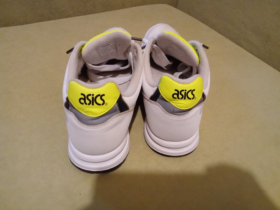 Кроссовки ASICS Gelsaga. 47. 30 см.