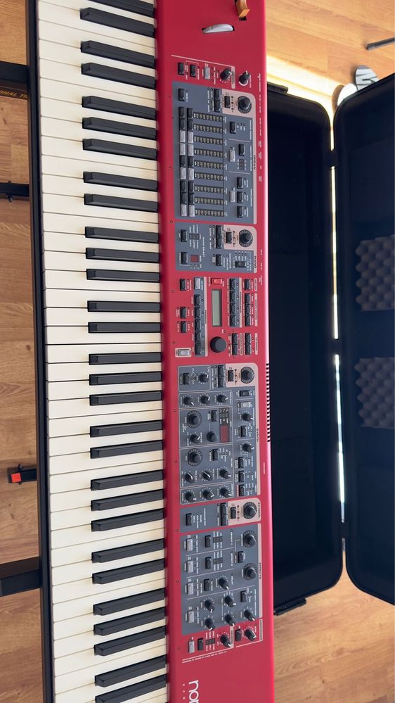 NORD STAGE H88 - Com Case , Estante e Pedal