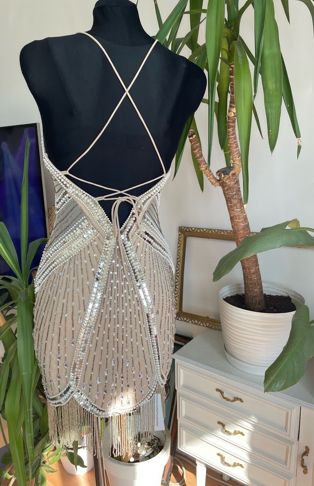 Cekinowa sukienka mini midi bogato zdobiona frędzle 46 3 xl asos luxe