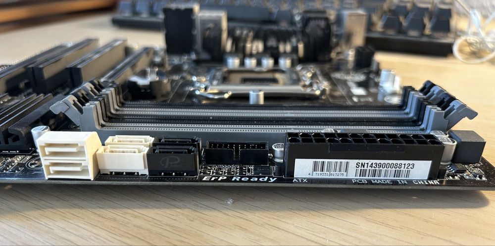 Płyta główna GA-B85M-D3Н Gigabyte LGA1150 miniatx motherboard