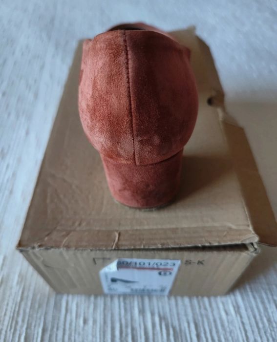 Sapatos camurça Zara