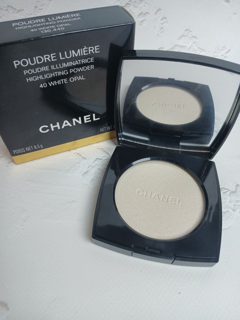 Хайлайтер пудра для обличчя Chanel