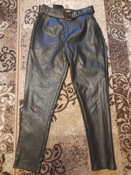 Штани з еко-шкіри (жіночі)