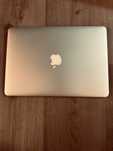 MacBook Air 13 ,srebrny,uszkodzony