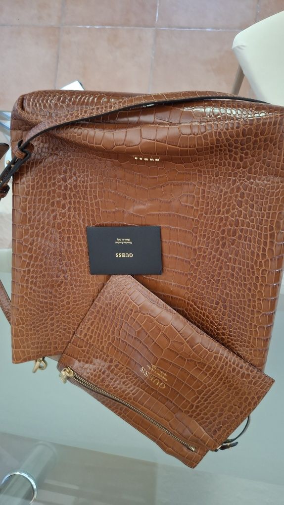 Bolsa Guess.  Castanha original
