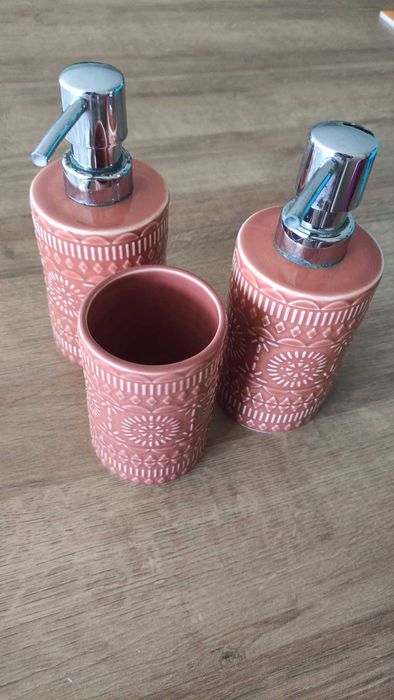 Conjunto casa de banho laranja