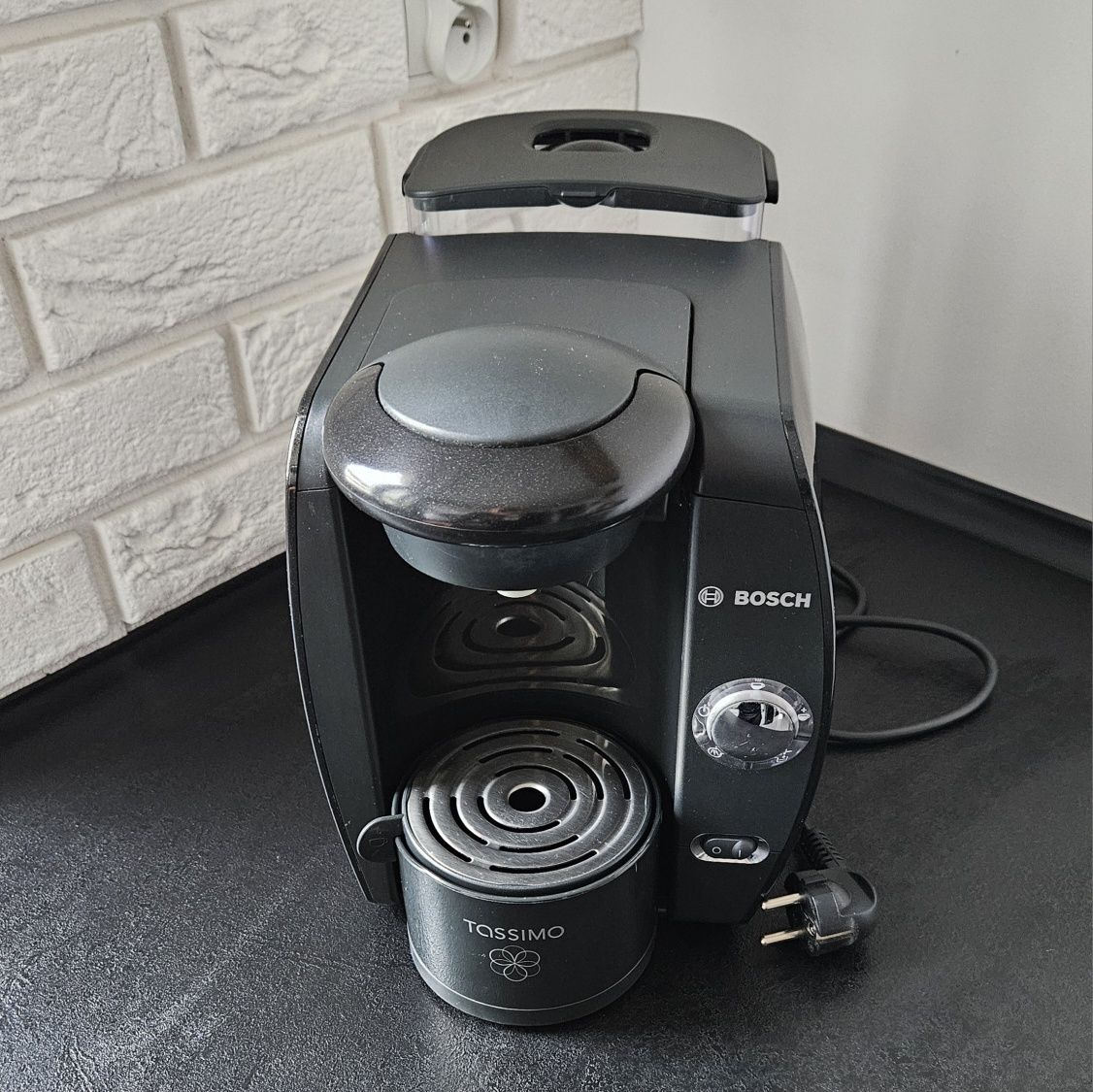 Ekspres do kawy Bosch TASSIMO (TAS 4012EE).