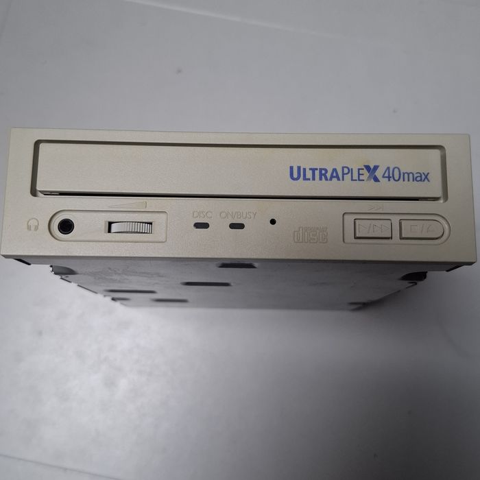 Napęd CD-ROM PLEXTOR PX-40TSI scsi retro pc