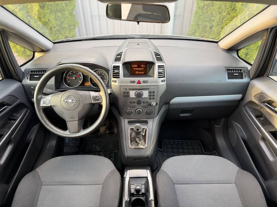 Opel Zafira. 2006г. 1.9д