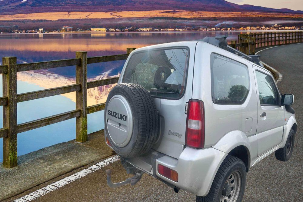 Suzuki Jimny Ranger z wyposaż. off-road (wyciągarka, halogen, snorkel)