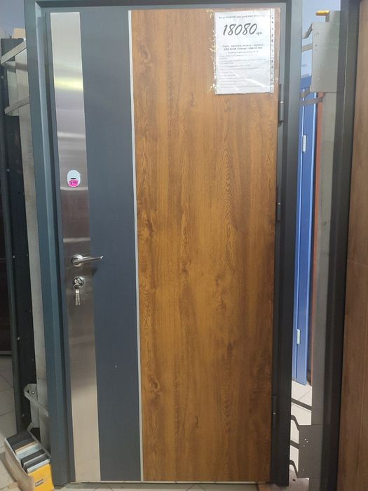 Міжкімнатні та Вхідні ДВЕРІ