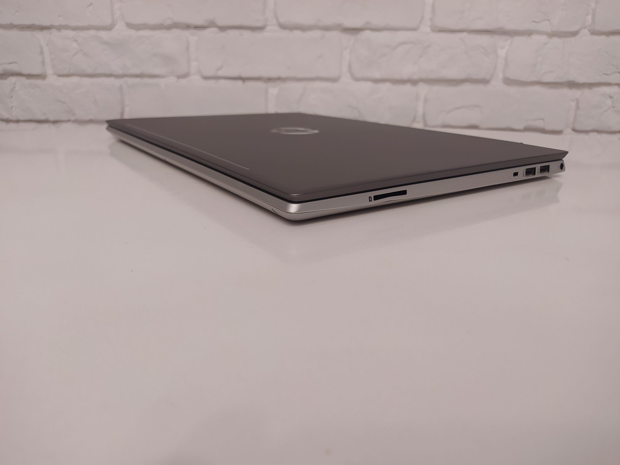 HP Pavilion/15,6"FHD/i7-8550H/16Gb/512Gb