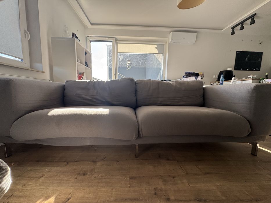 Ikea Sofa nierozkladana plus pufa