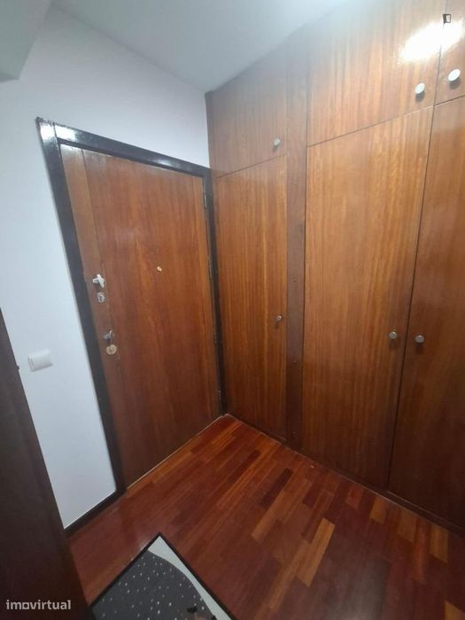 Quarto - localizado em Paranhos Porto