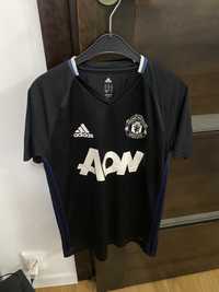 Koszulka Adidas r.S z logo Manchester United /AON