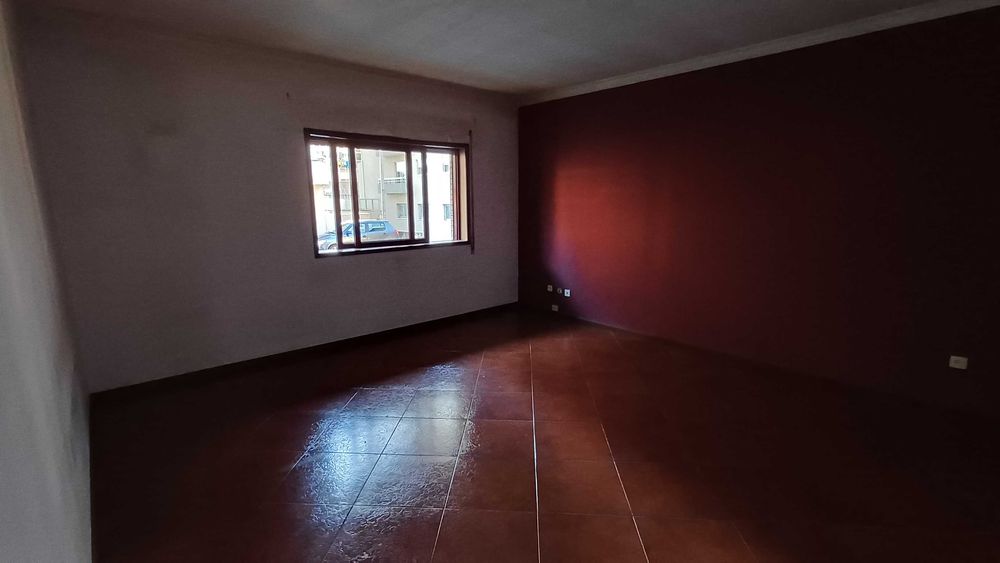 Apartamento T1 usado• Rés do Chão Elevado • 65 m² • Vila Nova de Gaia