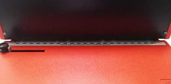 Máquina de furos retângular para argola meia cana