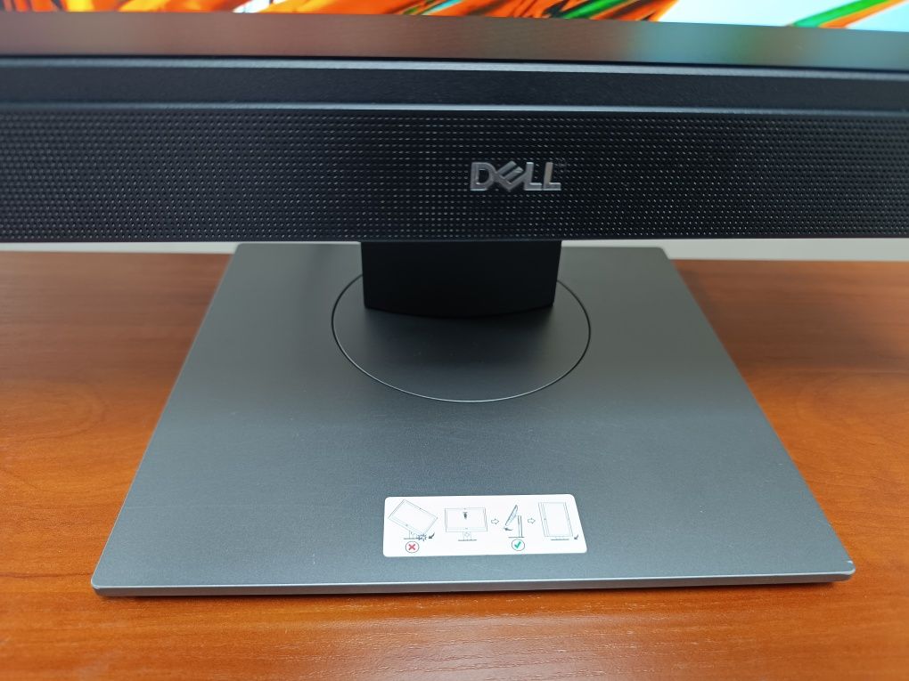 Моноблок Dell OptiPlex 5260/i3-8100/8/260/22"/Full HD IPS