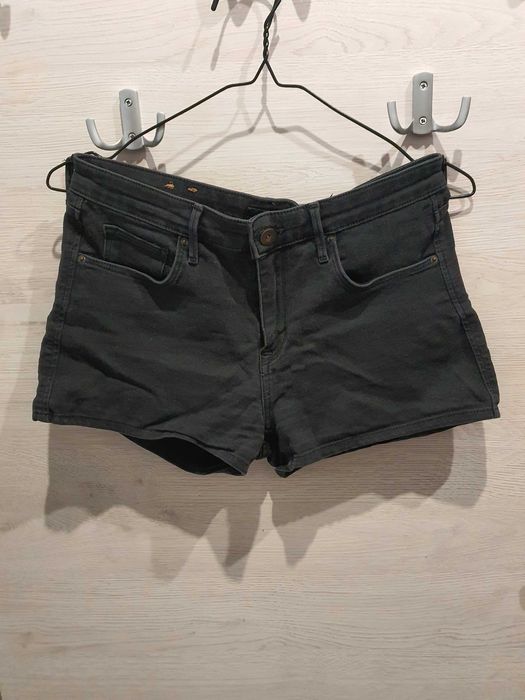 Czarne szorty jeansowe H&M